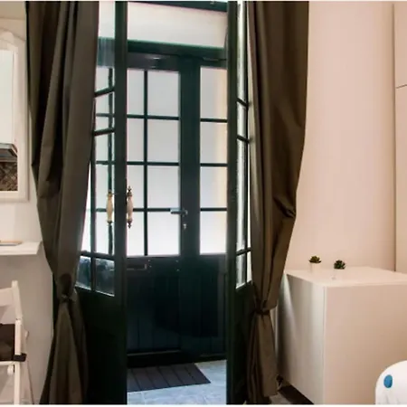 Campolide Door Apartmán *